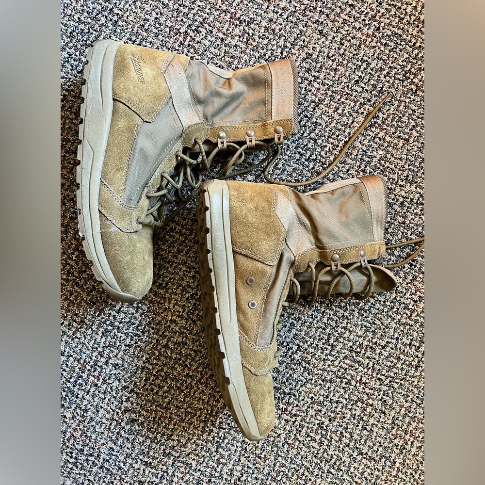 Danner Tachyon Boot, size 10, coyote brown, soft toe flexible shaft